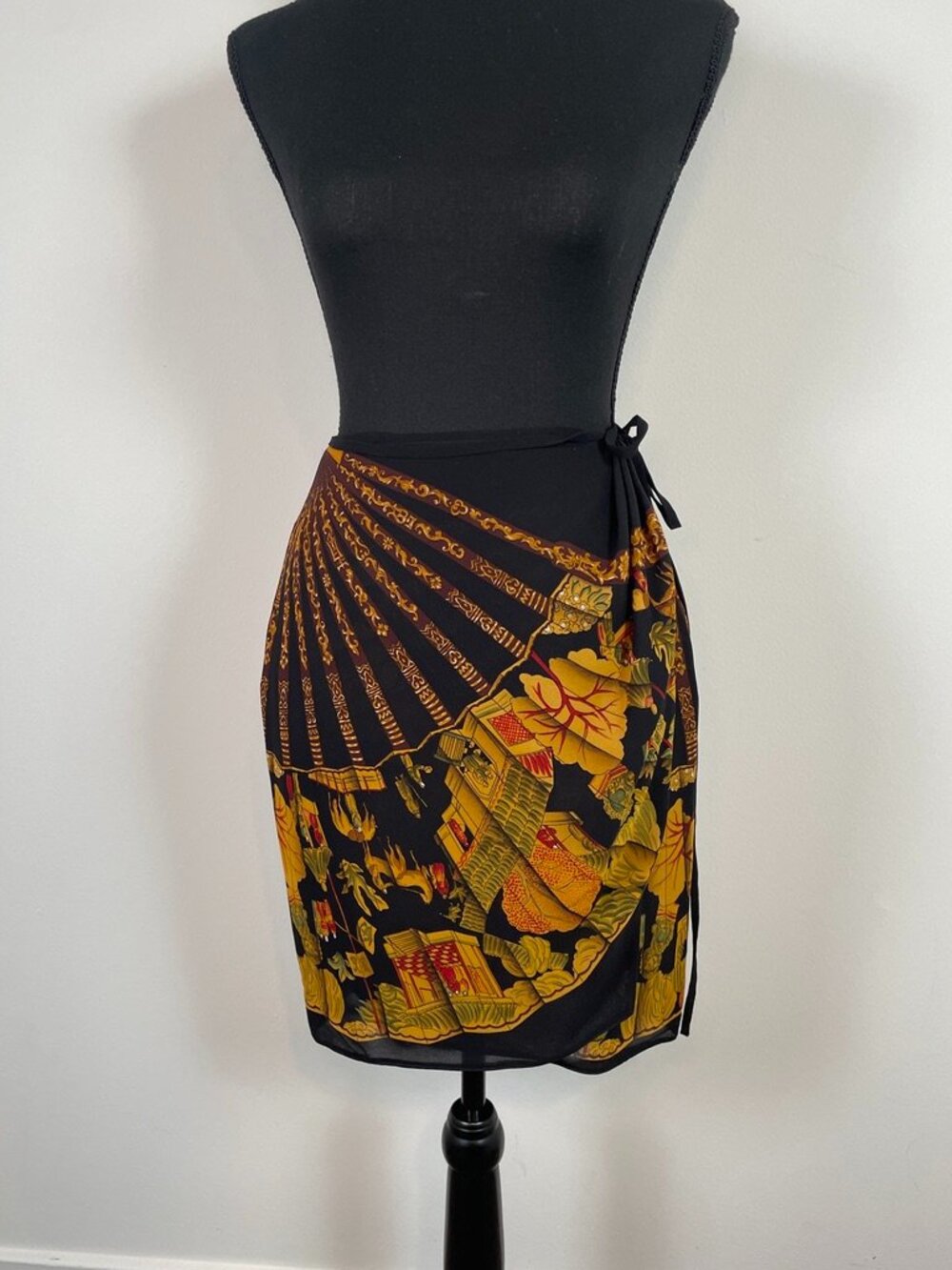 Emanuel Ungaro 100% silk wrap skirt, Made in Hong Kong